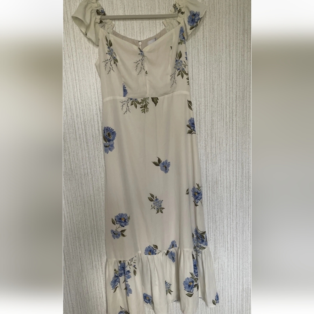 NWT Sugarlips Size Large Floral Midi Dress